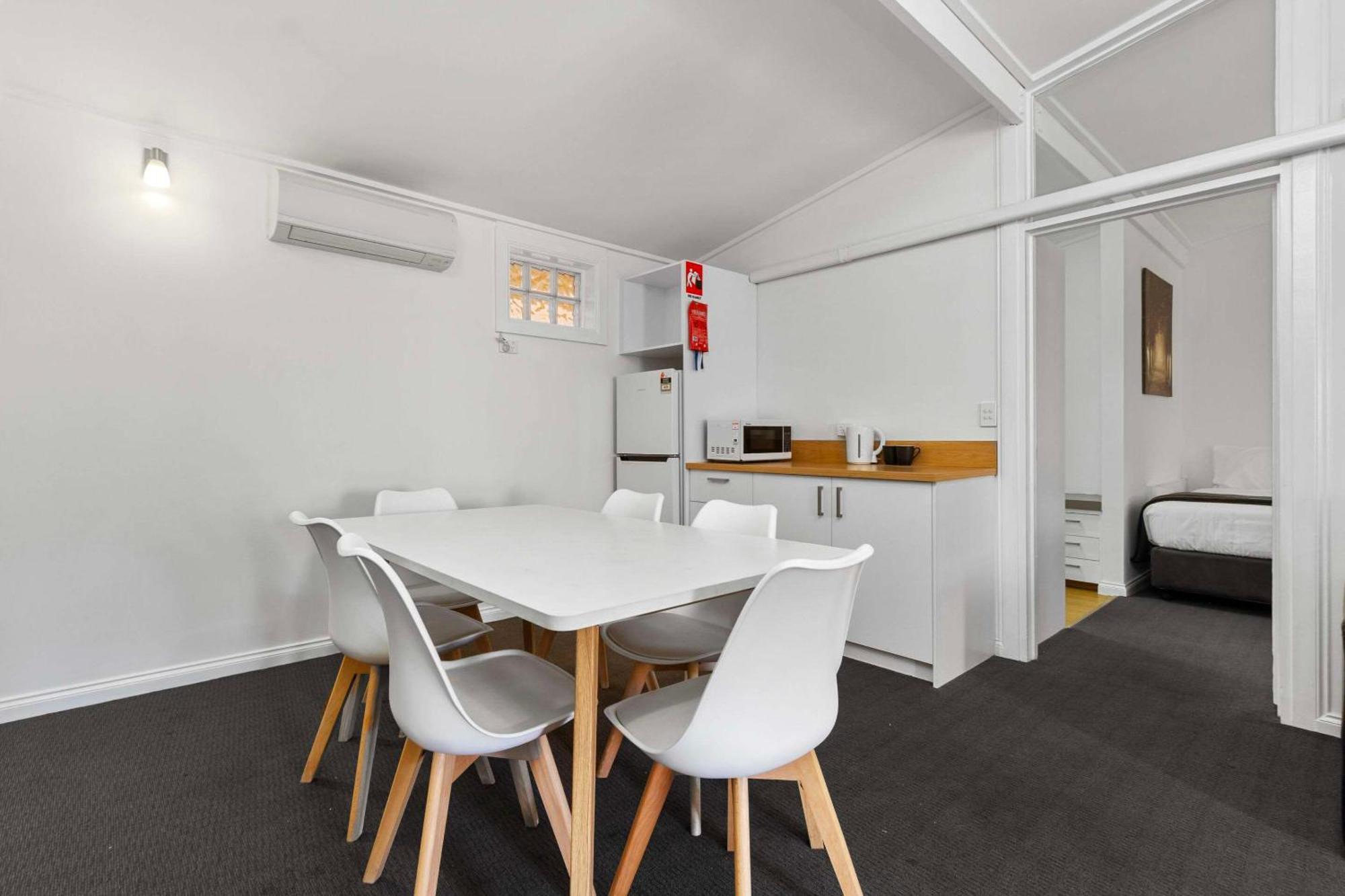 Econo Lodge East Adelaide Bagian luar foto
